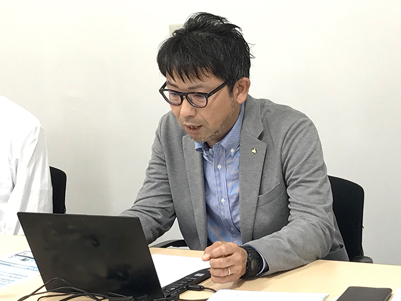 オンラインセミナーの佐々岡さん